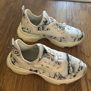 Steve Madden Myles Marble Sneakers
